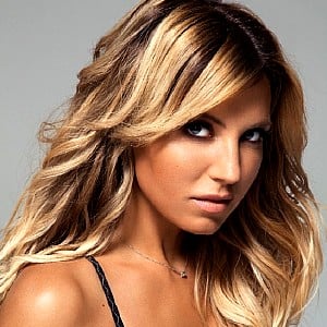 Mast korporativ jinsiy aloqa